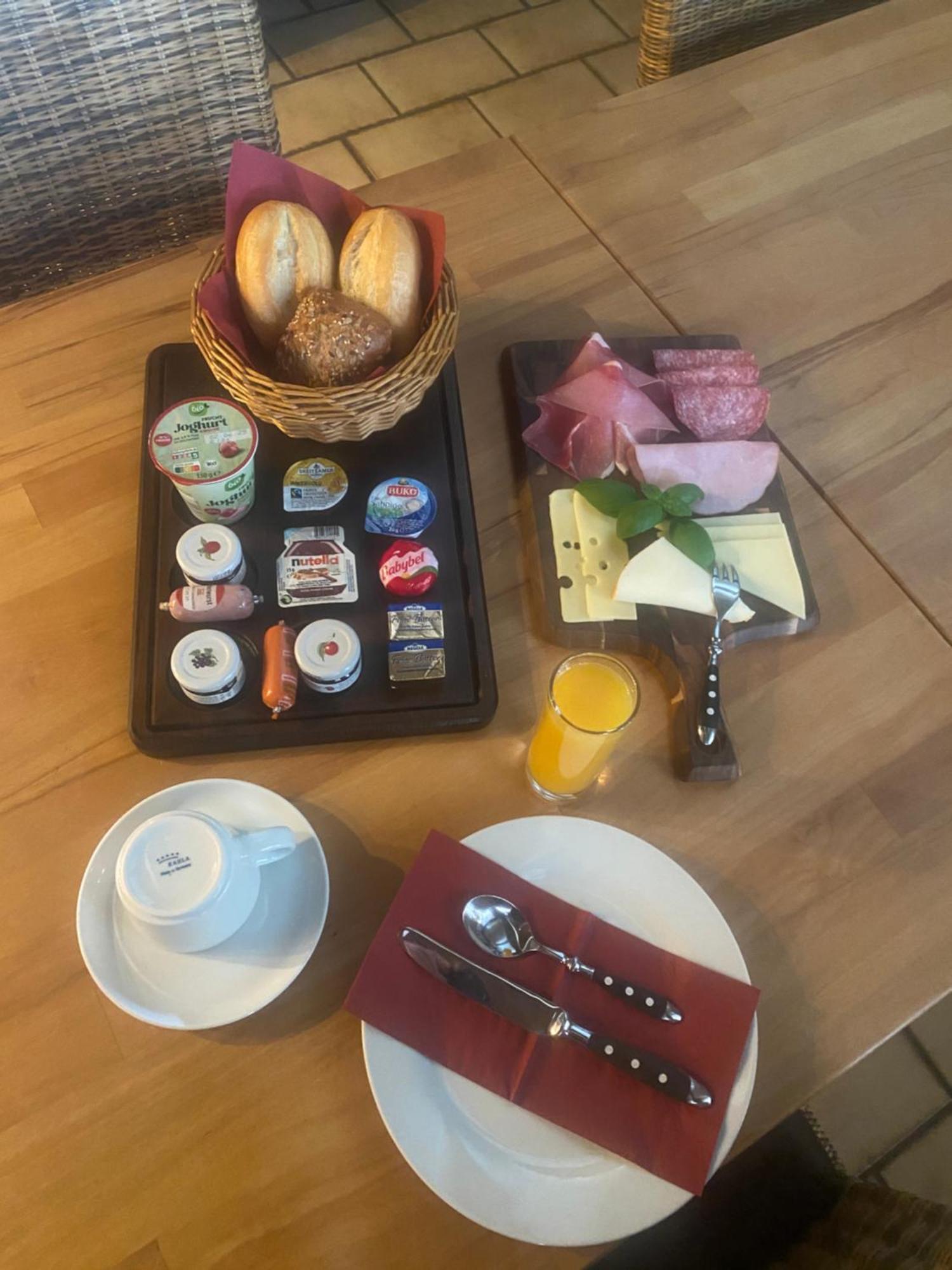 Wirtshaus Am Niederntor Hotel Blomberg  Eksteriør billede